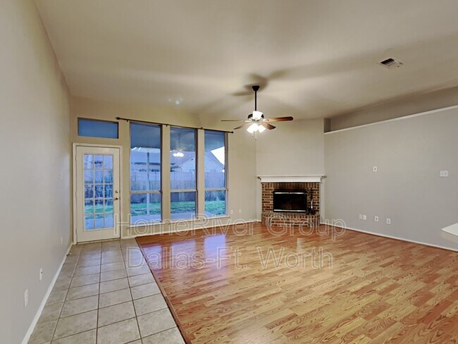 Building Photo - 604 Coal Creek Dr