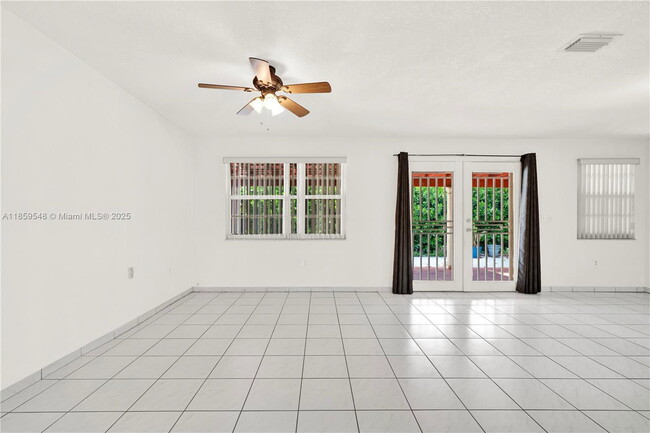 Building Photo - 7435 SW 34th St
