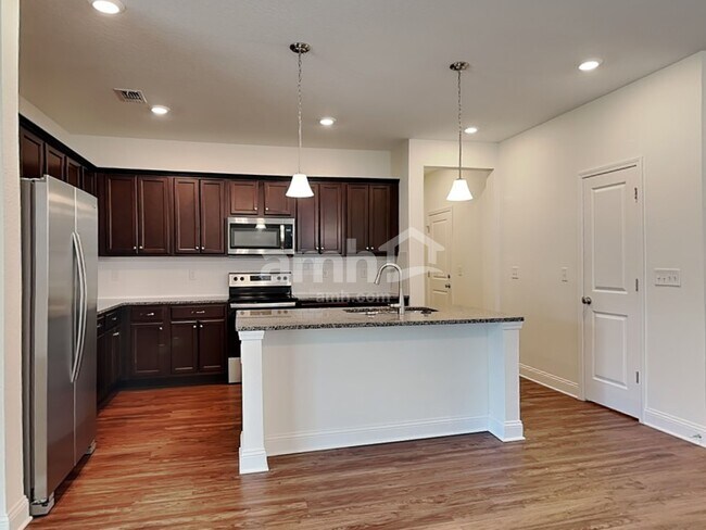Building Photo - 2974 Hill Valley Ln