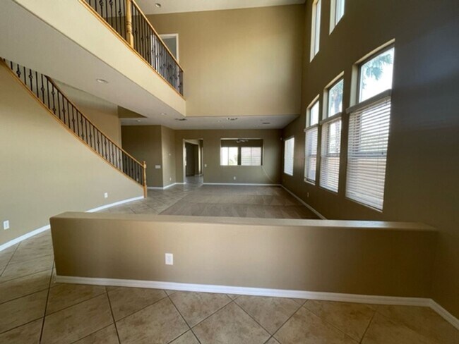 Building Photo - 4 br, 3.5 bath House - 2248 Camargue Lane