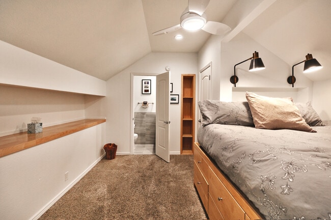 Foto del edificio - 36 Racquet Club Dr