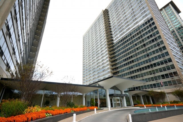 Primary Photo - 3550 N Lake Shore Dr