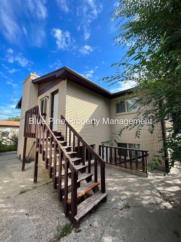 Foto principal - 1680 Calkins Ave