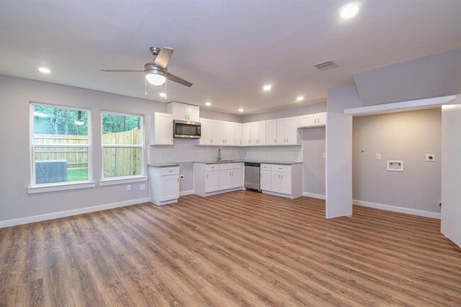 Foto del edificio - 6008 Wedgefield St
