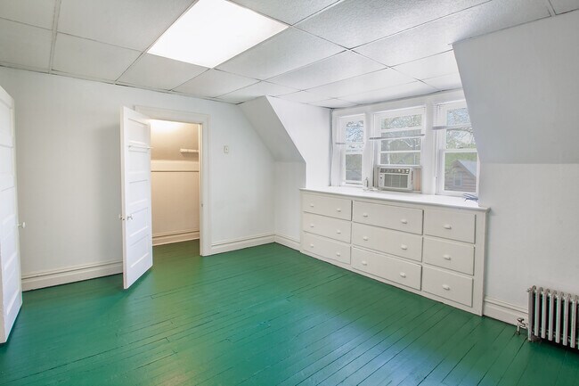 Foto del edificio - 405 Biddle Ave