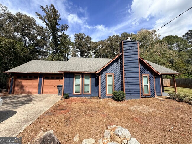 Foto del edificio - 1228 Maggie Ln SE