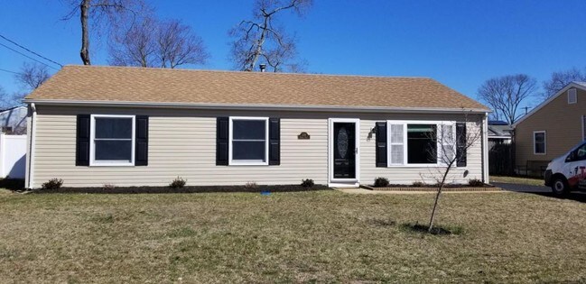Building Photo - 1236 Bewick Street
