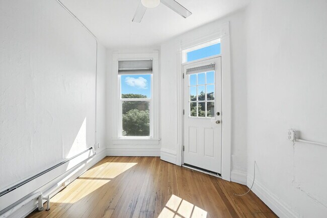 Foto del edificio - Charming 1-Bedroom Apartment in Denver’s W...
