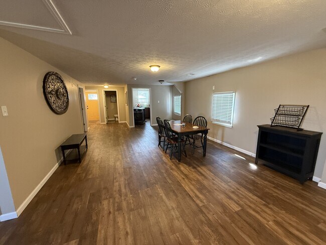 Foto del edificio - 11324 Rineyville Rd