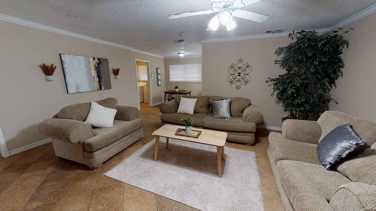Photo - 3127 War Arrow Dr House
