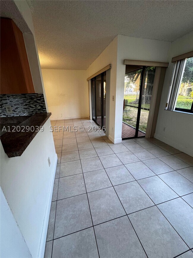 Foto del edificio - 9741 SW 138th St