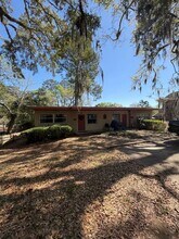 Building Photo - 717 Edgewood St