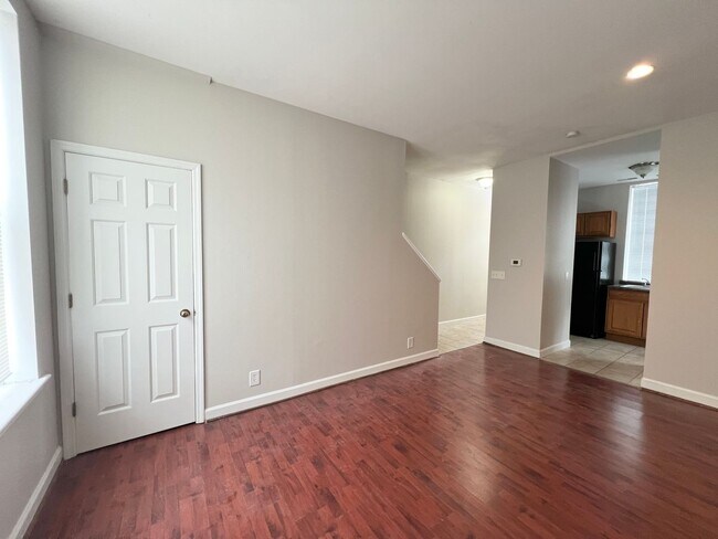 Foto del edificio - 2110 S 11th St