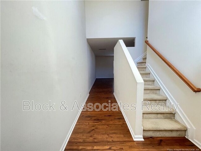 Photo - 1023 Saffron Lp House