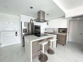 Building Photo - 11111 Biscayne Blvd