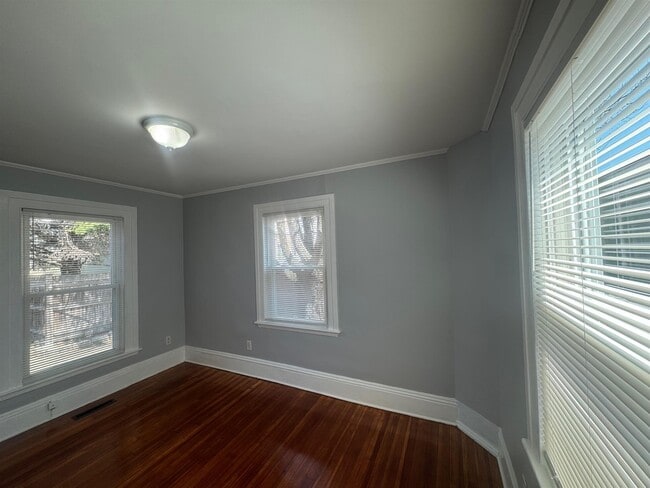 Foto del edificio - 516R Somerville Ave