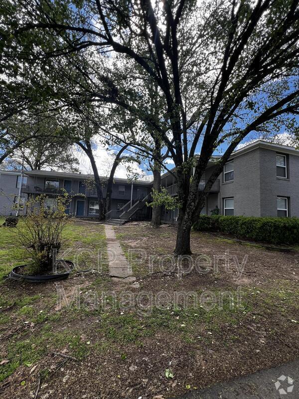 Building Photo - 115 N Albert Pike Ave