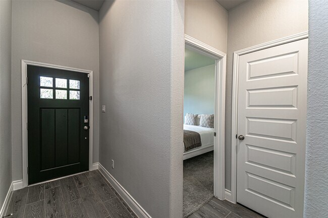 Building Photo - 546 Cedar Harbor Ct