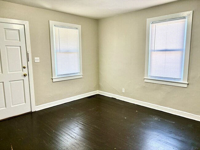 Building Photo - 1443 Lillian Ave