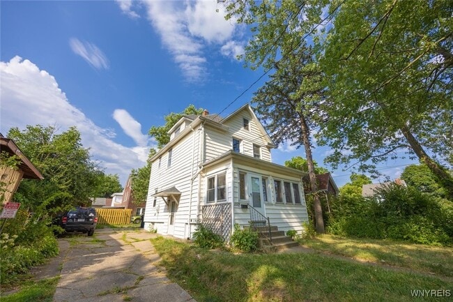 Building Photo - 1112 College Ave