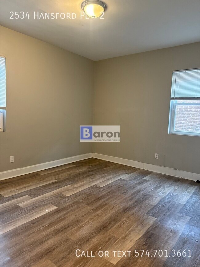 Foto del edificio - 2534 Hansford Pl