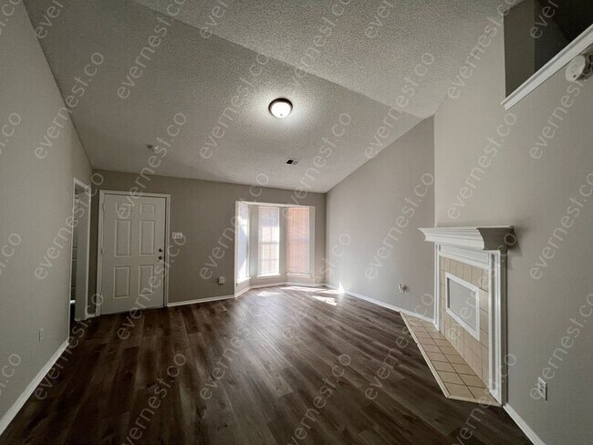Building Photo - 7594 Iris Dr