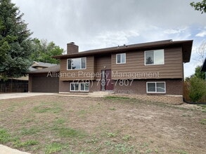Building Photo - 6087 Del Rey Dr