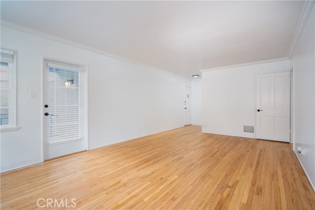 Foto del edificio - 265 N Swall Dr