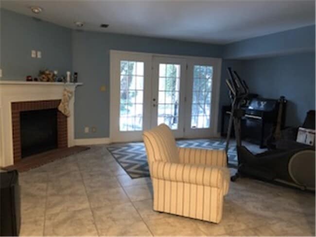 Building Photo - 108 Vineyards Ct