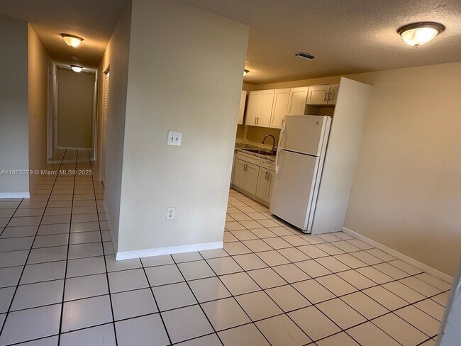 Foto del edificio - 785 SW 8th Terrace