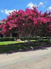 Building Photo - 4211 Newton Ave