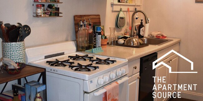 Foto del edificio - 3843 N Greenview Ave