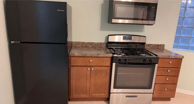 Building Photo - 8035 S Marquette Ave