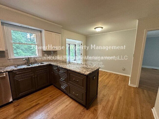 Foto del edificio - 790 Woodmont Dr