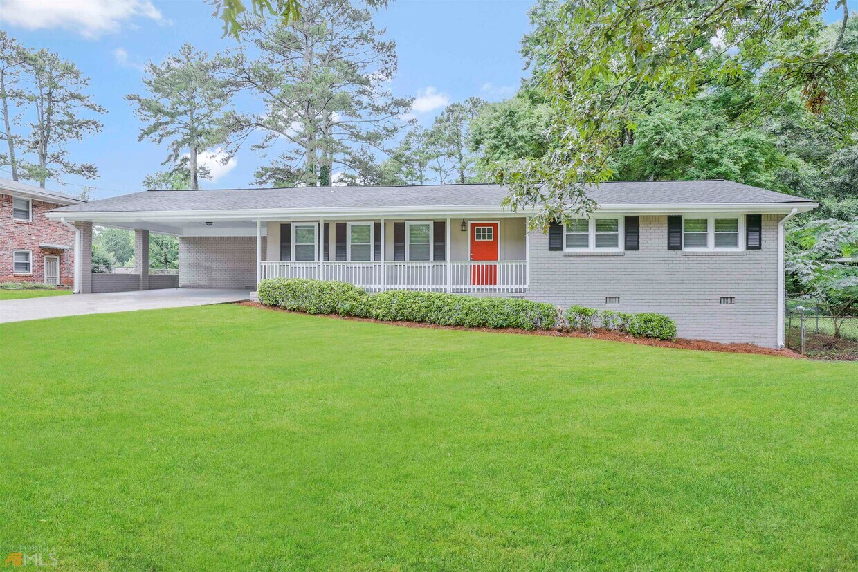 465 Navarre Dr, Stone Mountain, GA 30087 House for Rent in Stone