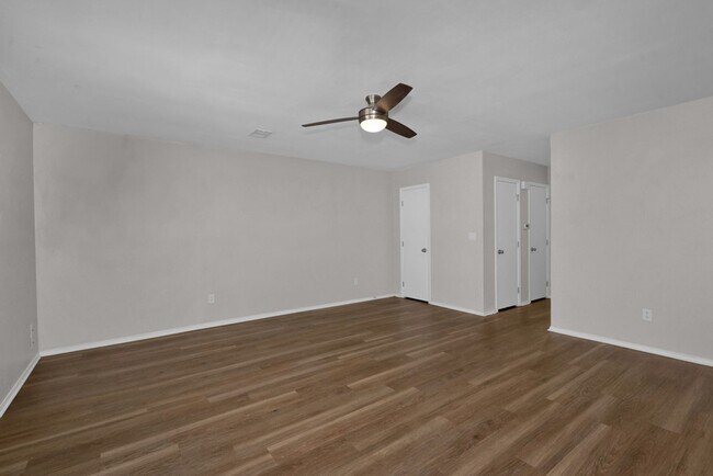 Foto del edificio - 4200 S Austin St