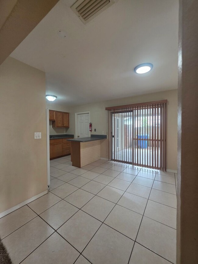 Foto del edificio - 3 bedroom 2 Bath Single Family Home