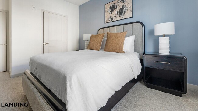 Foto del edificio - 6000 Front St