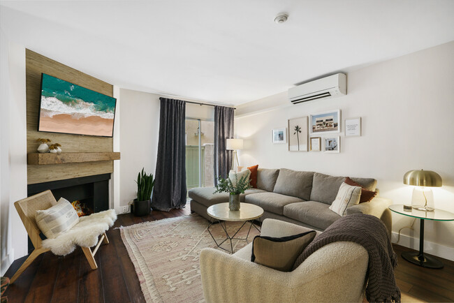 Foto del edificio - 2312 Ruhland Ave