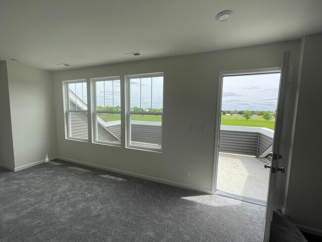 Building Photo - 557 Watercress Dr