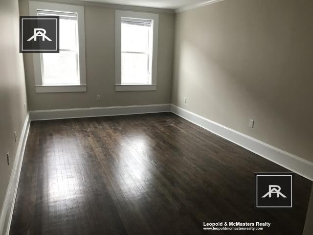 Foto del edificio - 2 bedroom in Brookline MA 02446