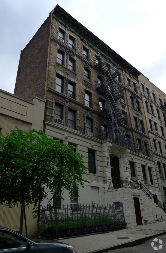 Building Photo - 615 W 152nd St