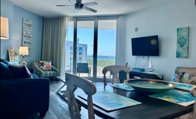 Building Photo - Resort-Style 2BR Condo with Gulf Views at The Palms of Destin – Fully Furnished!