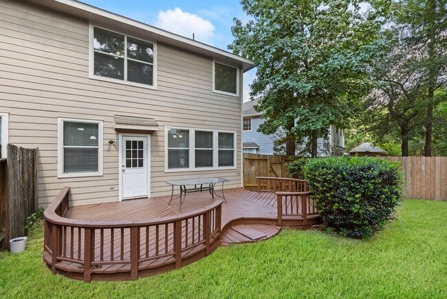 Foto del edificio - 106 E Stedhill Loop