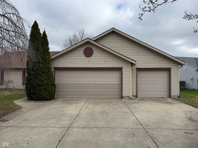 Foto del edificio - 5632 Rains Ln