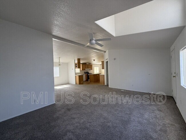 Foto del edificio - 5080 S Erin Dr