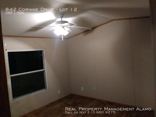 Building Photo - 3 BEDROOM 2 BATH HOME! RENT TO OWN!!!