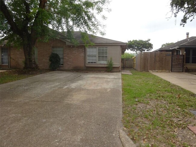 Foto del edificio - 11013 Sprangletop Ct