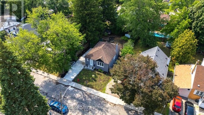 Photo du bâtiment - 74 W 3rd St