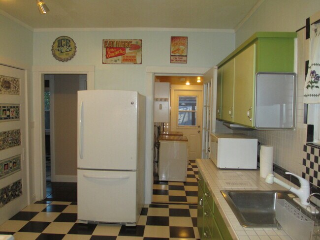 Foto del edificio - U St cottage downtown